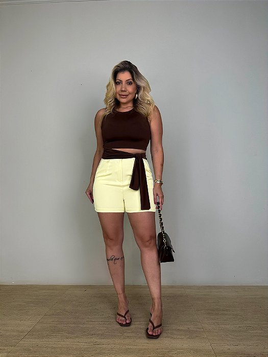 Short Alfaiataria Amarelo Manteiga