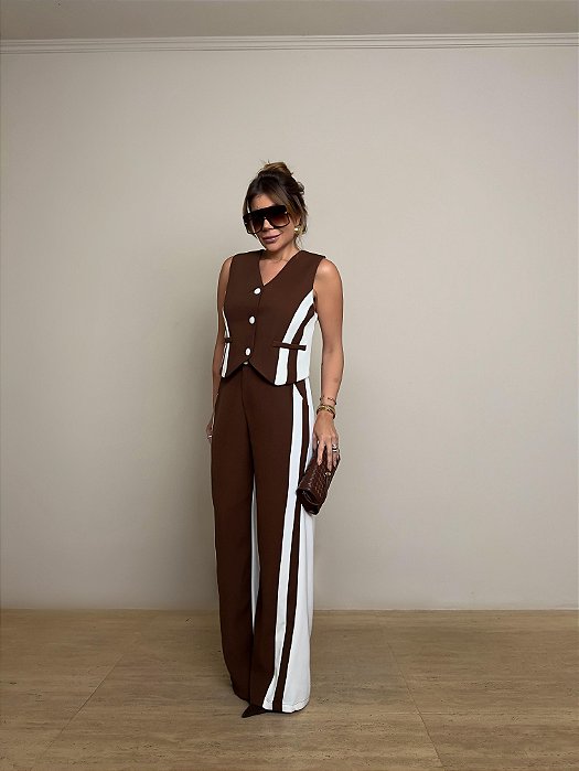 Conjunto Alfaiataria Costanza Marrom e Off White