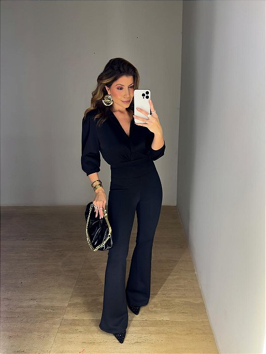 Calça Flare Marcela Preta