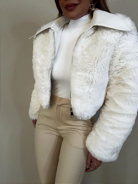 Jaqueta Cropped Pêlo Venettia Branca