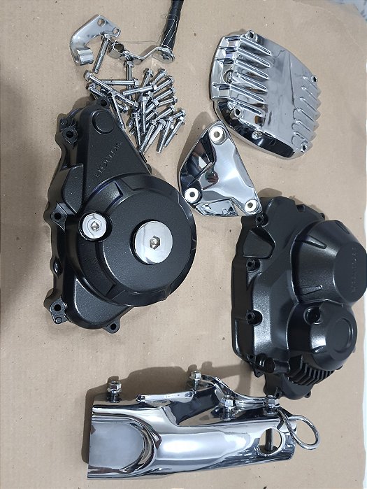 Kit tampas 160 2022/24 preta fosca com detalhes cromados