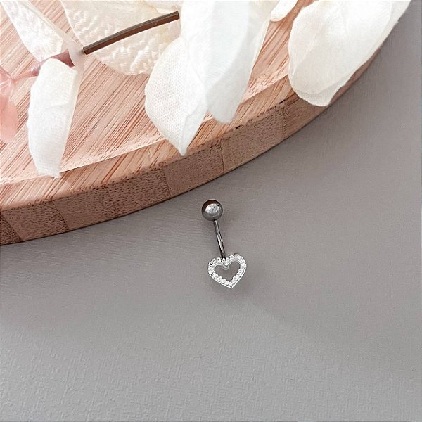 Piercing Umbigo Coração Cravejado Vazado