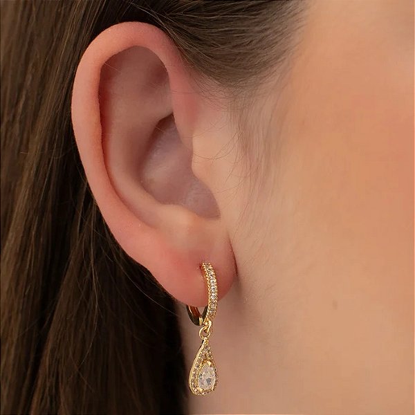 Argola Articulada Cravejada Formato Gota