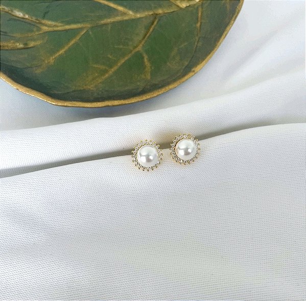Brinco Círculo Cravejado com Pérola