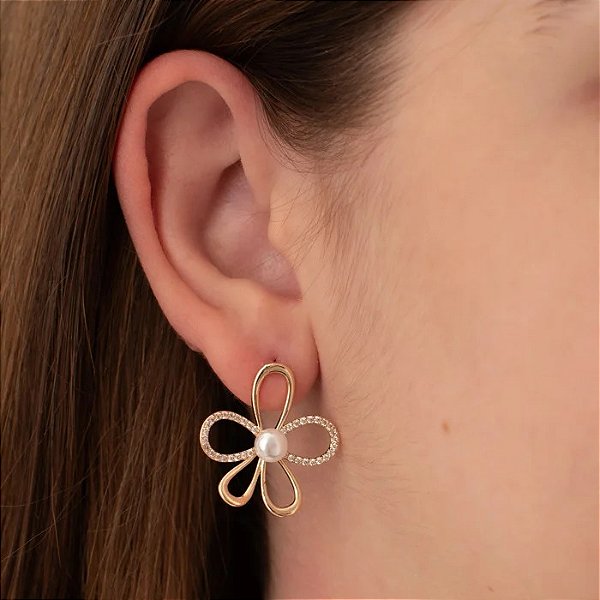 Brinco Flor Vazada Cravejada