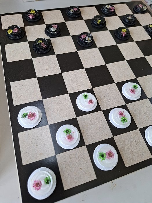 Damas tabuleiro caixa