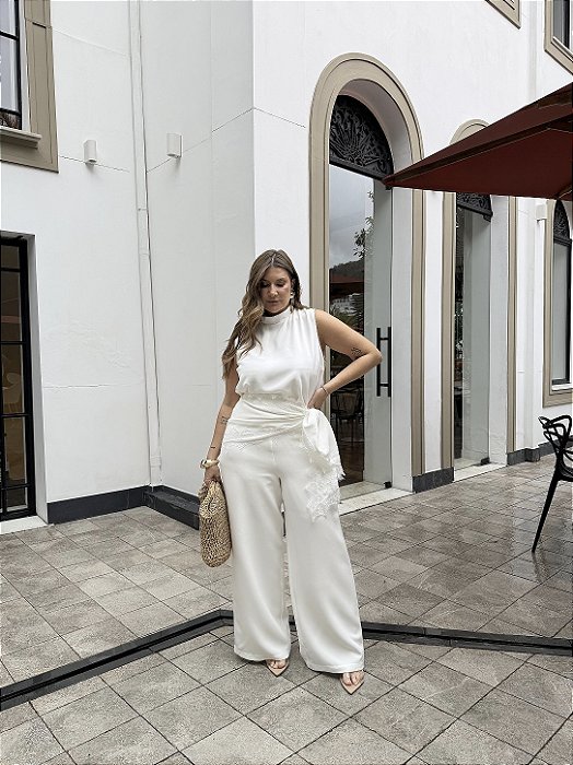 Calça Pantalona Alfaiataria com Lenço