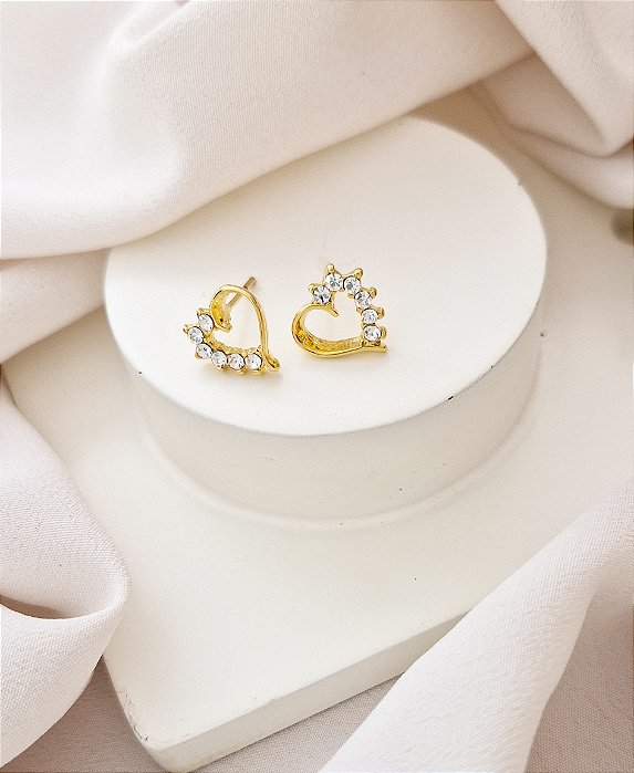 Brinco Pequeno Coração com Zircônias