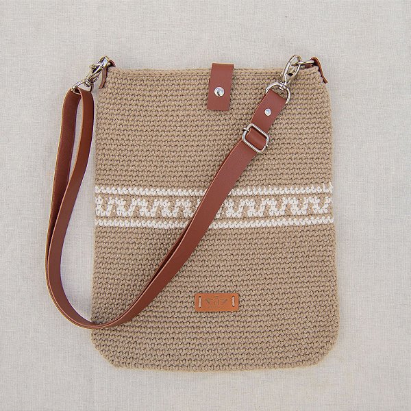 Bolsa Tiracolo Tipo Bornal de Crochê Sertaneja