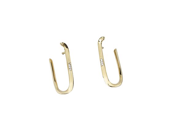 Brinco em ouro amarelo com diamantes