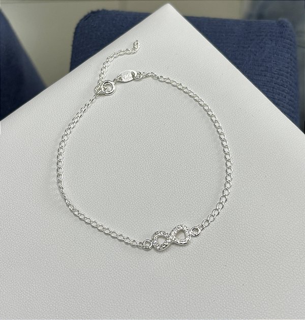 Pulseira de Prata Infinito Cravejada