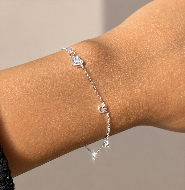 Pulseira de Prata Corações