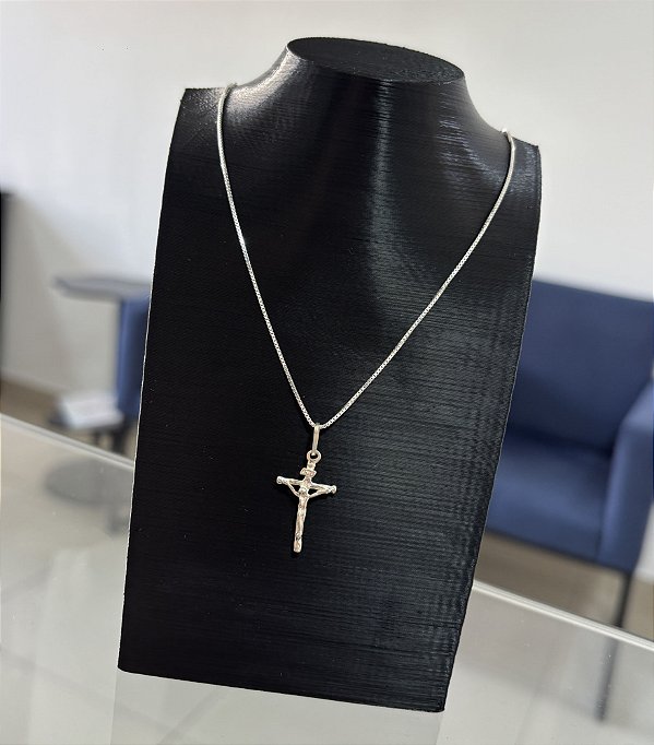Corrente com Pingente Crucifixo