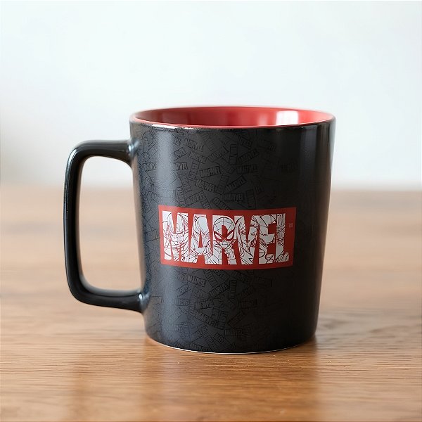 Caneca de Cerâmica Buck Marvel - 400ml - 1 unidade - Zona Criativa - Rizzo