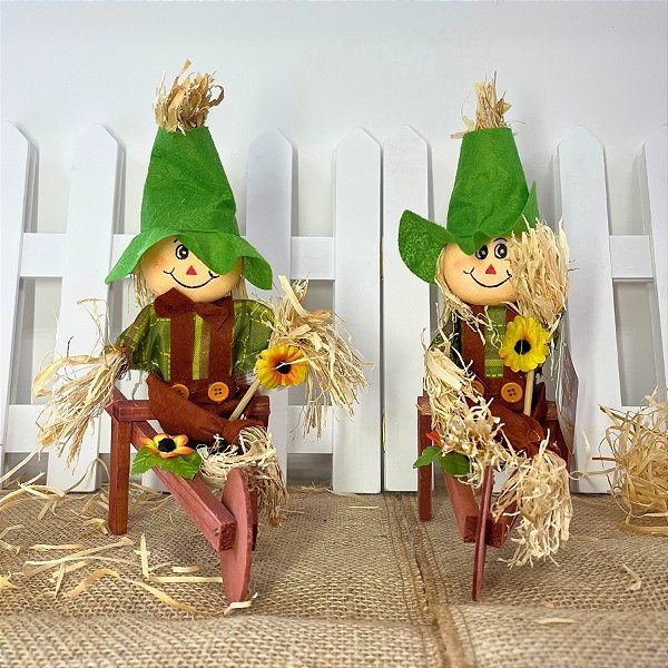 Enfeite Decorativo De Festa Junina De Mesa Espantalho Na Carriola - Verde - 23x27cm - 1 unidade - Rizzo