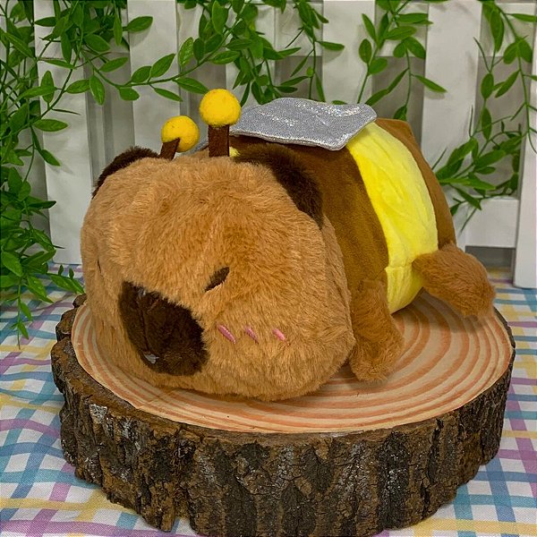 Capivara Abelha De Pelúcia - 19,5cm - 1 unidade - Rizzo