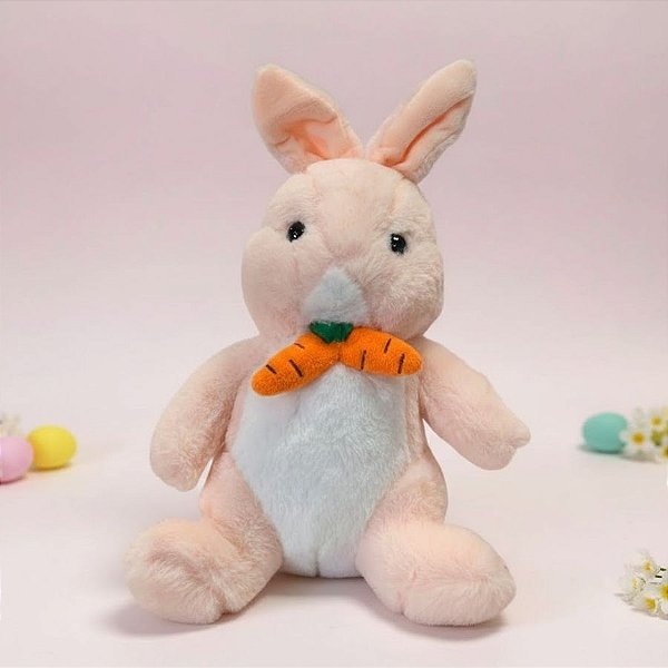 Coelho de Pelúcia Rosa com Gravata de Cenoura - 32x17,5x9cm - 1 unidade - Rizzo