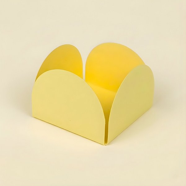 Forminhas Para Doces 4 Pétalas - Amarelo - 3,3x2,3cm - 50 unidades - Rizzo