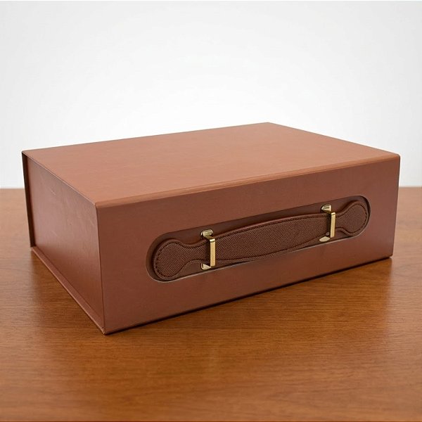 Caixa de Papel Rígido Retangular com Alça - Marrom - M 29x21x9cm - 1 unidade - Cromus - Rizzo