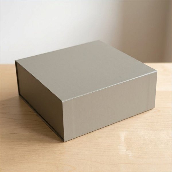 Caixa de Papel Rígido Quadrada com Imã - Gris - P 20x20x10cm - 1 unidade - Cromus - Rizzo