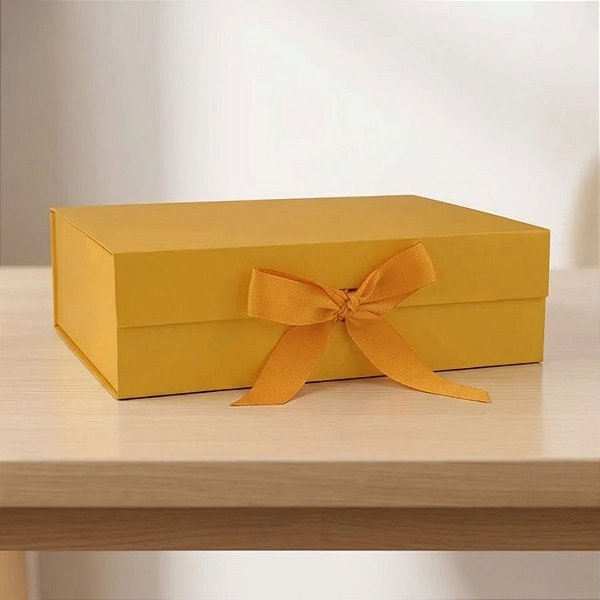 Caixa de Papel Rígido Retangular com Imã e Fita  - Dourado - P 20x18,2x8cm - 1 unidade - Rizzo