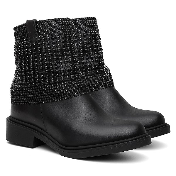 Bota Couro Lisa Feminina Bico Redondo Cano Curto Dia a Dia Preto
