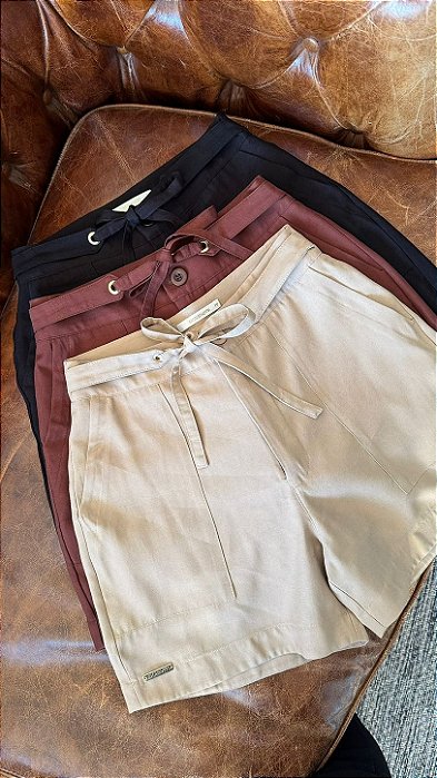 SHORT LIVIA PRETO