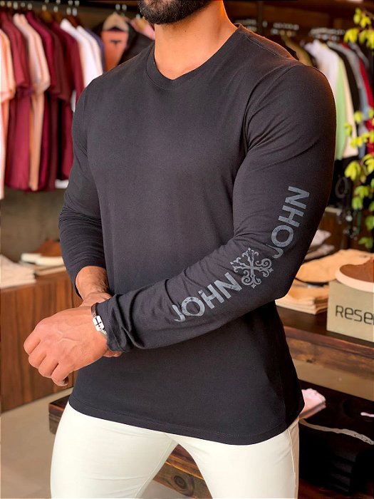 CAMISETA JOHN JOHN LOGO SUNSET PRETA - HENRI STORE MULTIMARCAS