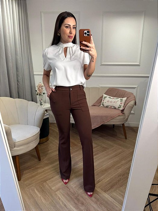 Calça Alfaiataria flare Glória