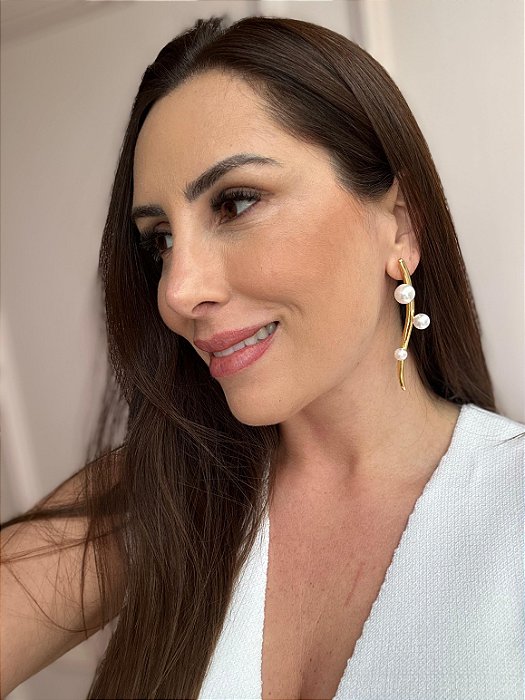 Brinco pérolas dourado