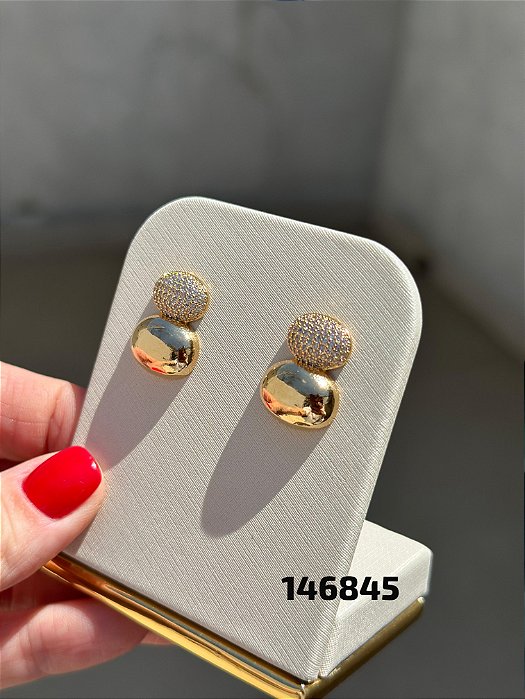 Brinco micro zircônia dourado