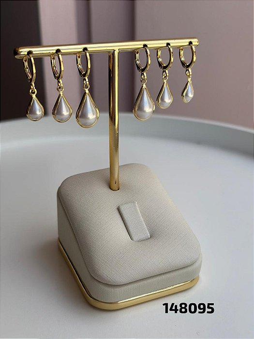 Brinco trio argola gota pérola dourado
