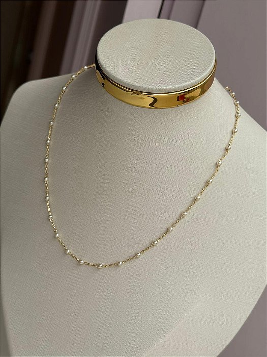 Colar pérolas dourado