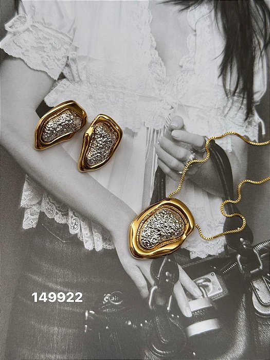 Conjunto organico detalhado bicolor