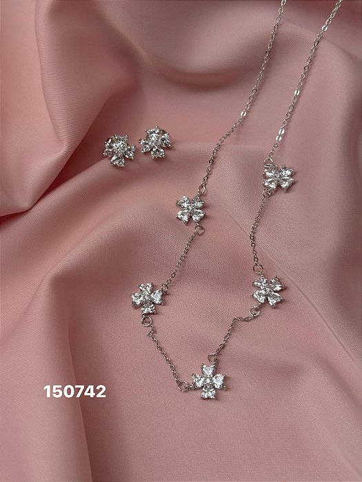 Conjunto flor cristal branco