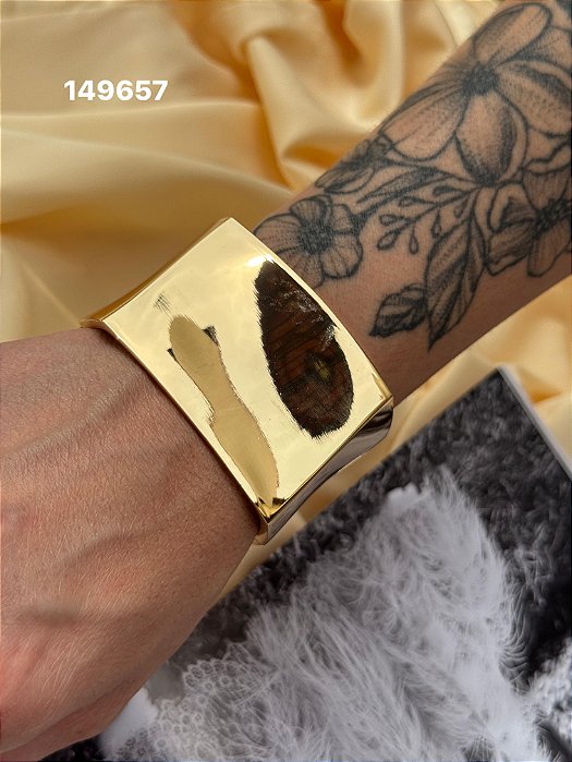 Bracelete quadrado liso dourado