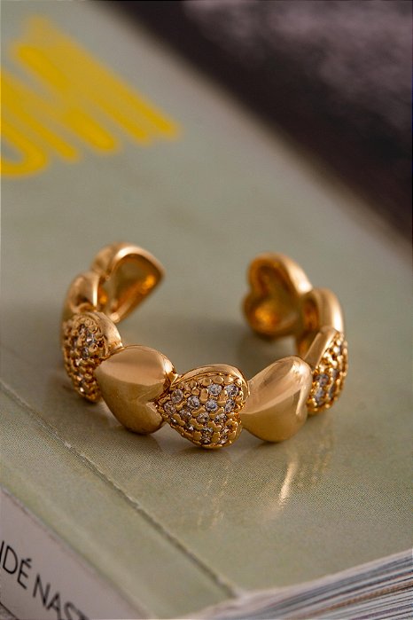 Anel corações micro zircônia regulável dourado