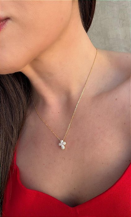 Colar cruz micro zircônia dourado