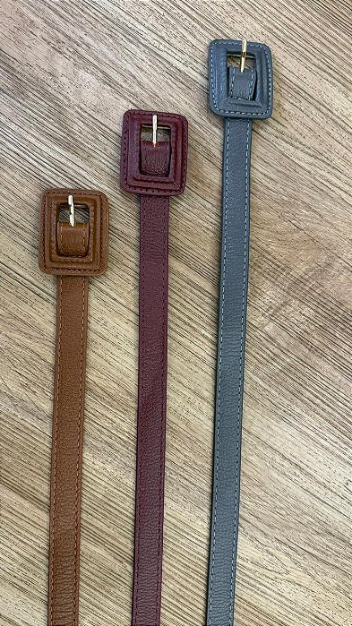 Cinto couro c/ fivela encapada