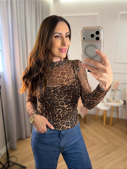 Blusa tule onça