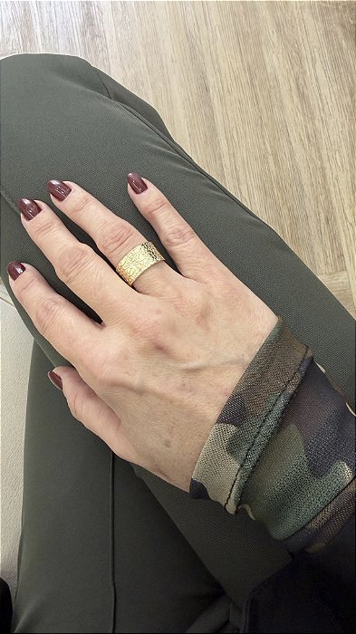 Anel regulável detalhado