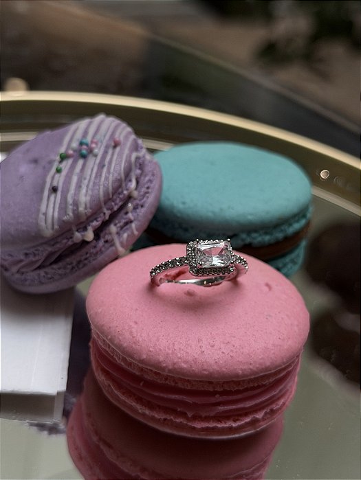 Anel retângular crav. cristal branco 15