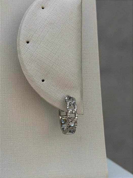Brinco argola elos branco