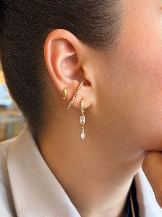 Argola com gotas dourado