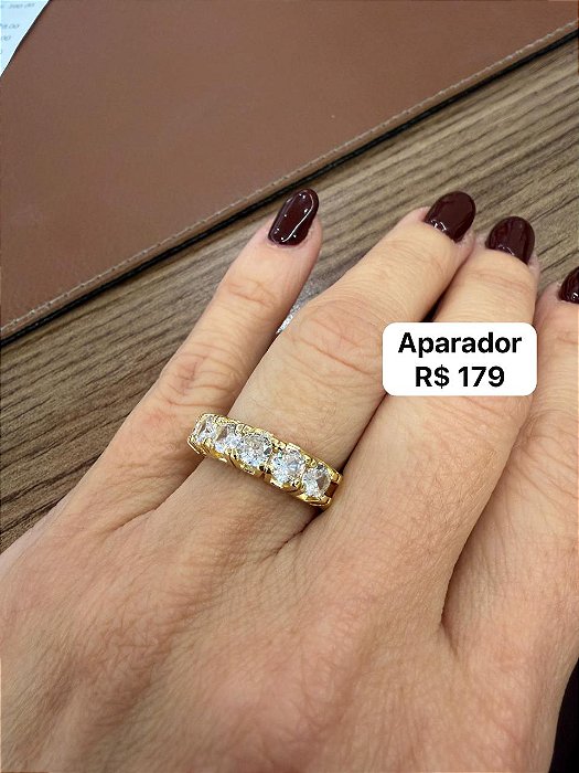 Anel aparador dourado