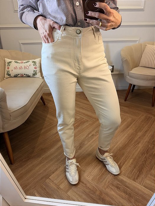 Calça jeans mom com elastano Sophie