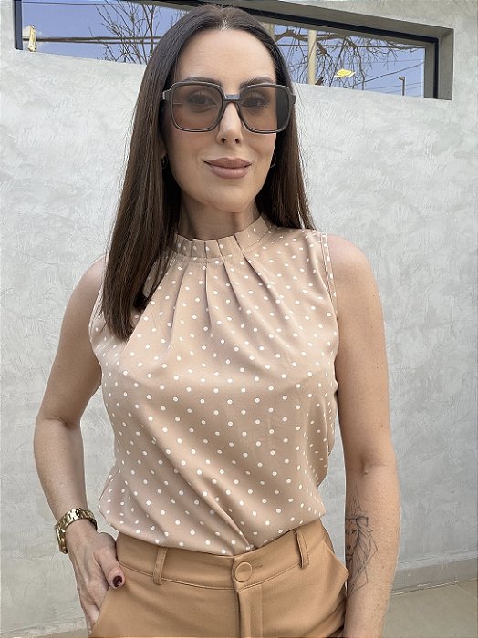 Blusa cavada poá Stela