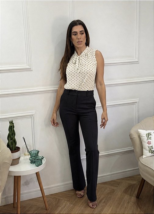 Blusa poá cavada gola laço Suzy