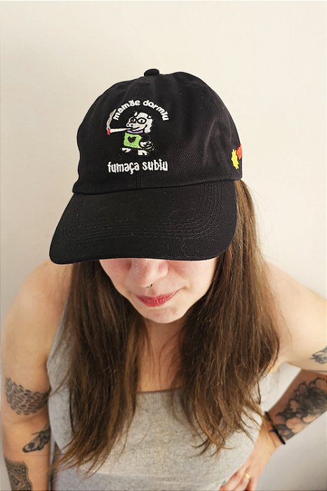 Boné Mamãe Dormiu Fumaça Subiu