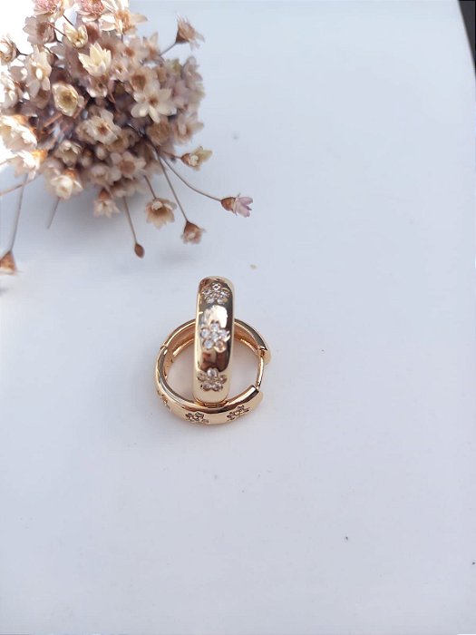 Brinco Argolinha Flor de Brilho